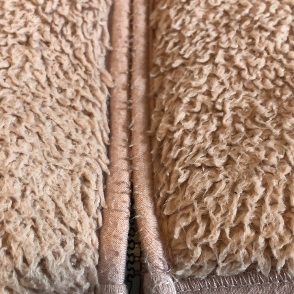 “SO” brand fuzzy teddybear fleece zip front jacket with pockets - junior size S - Picture 10 of 12